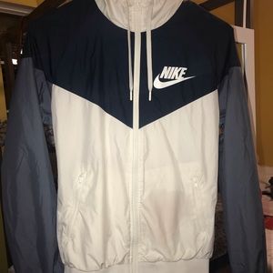 Women’s Nike Windbreaker
